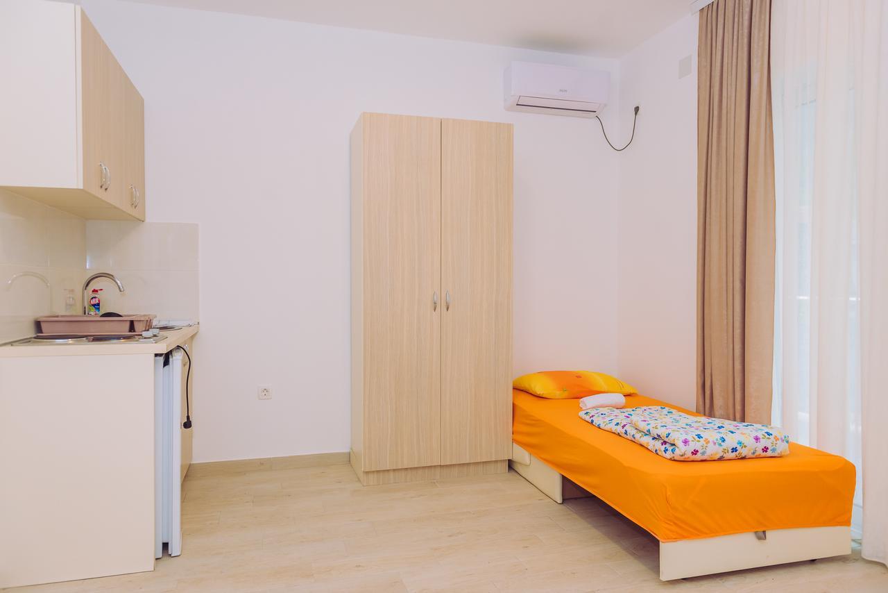 Apartments Krstovic Sutomore Εξωτερικό φωτογραφία