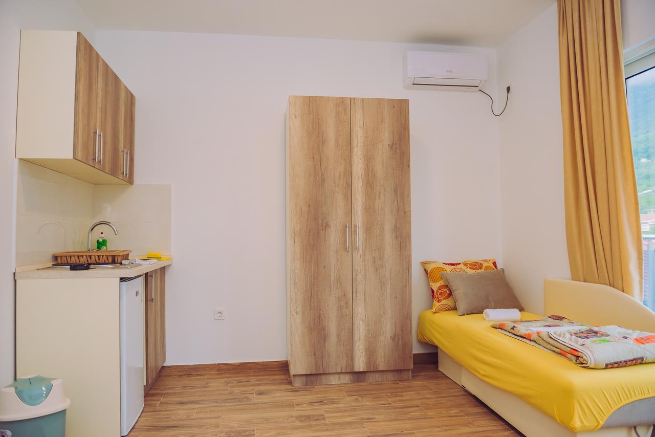 Apartments Krstovic Sutomore Εξωτερικό φωτογραφία